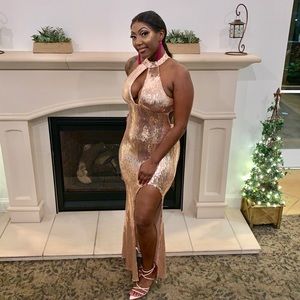 Rose gold Maxi dress. Size Large